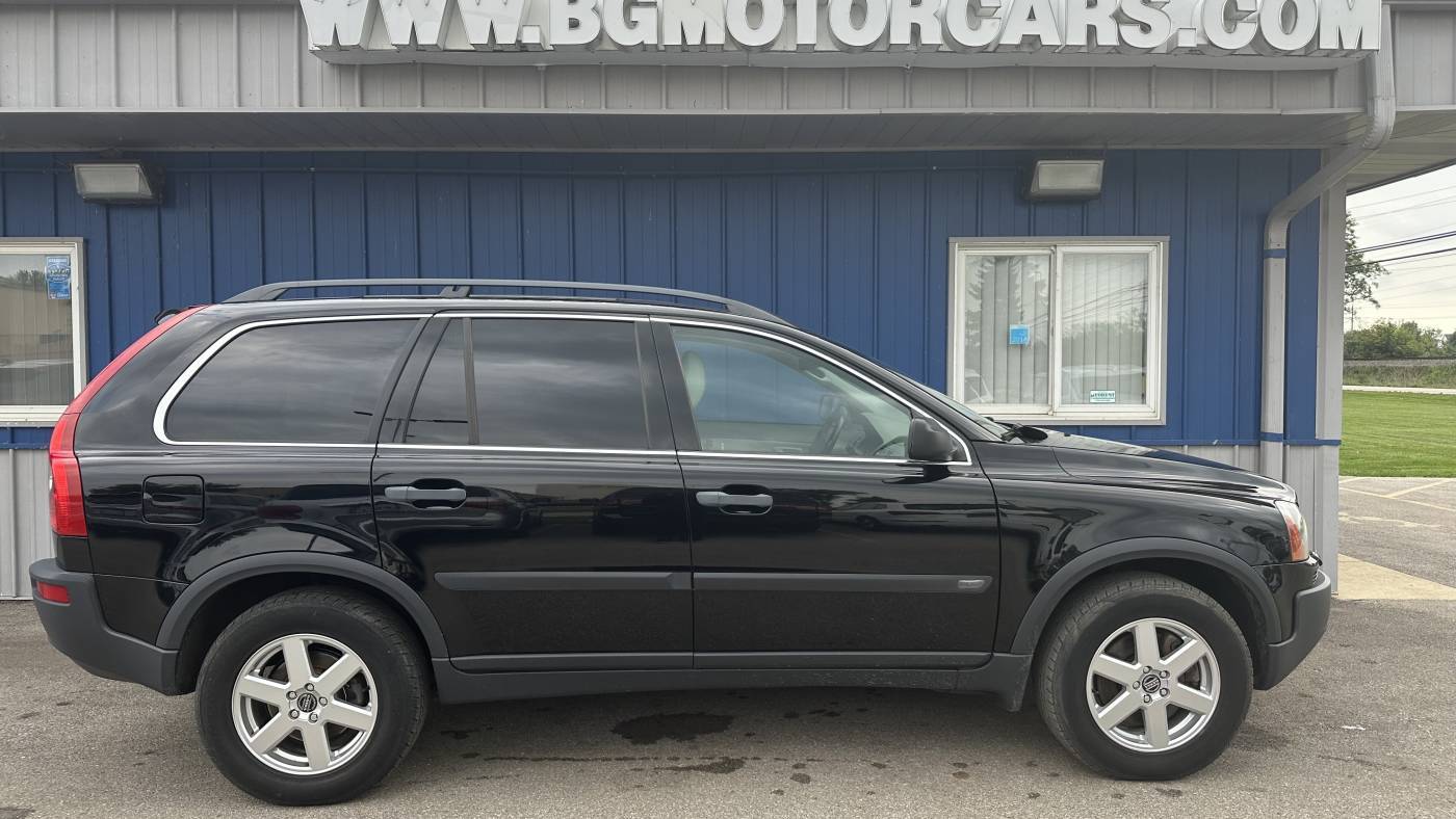 2006 Volvo XC90 2.5T — SUV — 139,423 mi — Naperville, IL