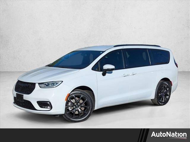 2023 Chrysler Pacifica Touring L — Minivan — 27,619 mi — Littleton, CO