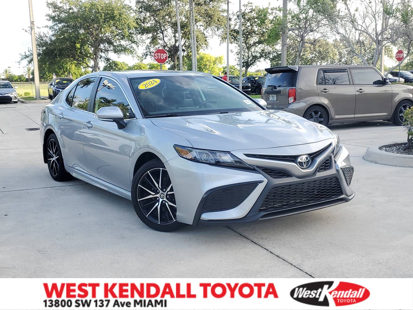 2024 Toyota Camry SE — Sedan — 16,426 mi — Miami, FL