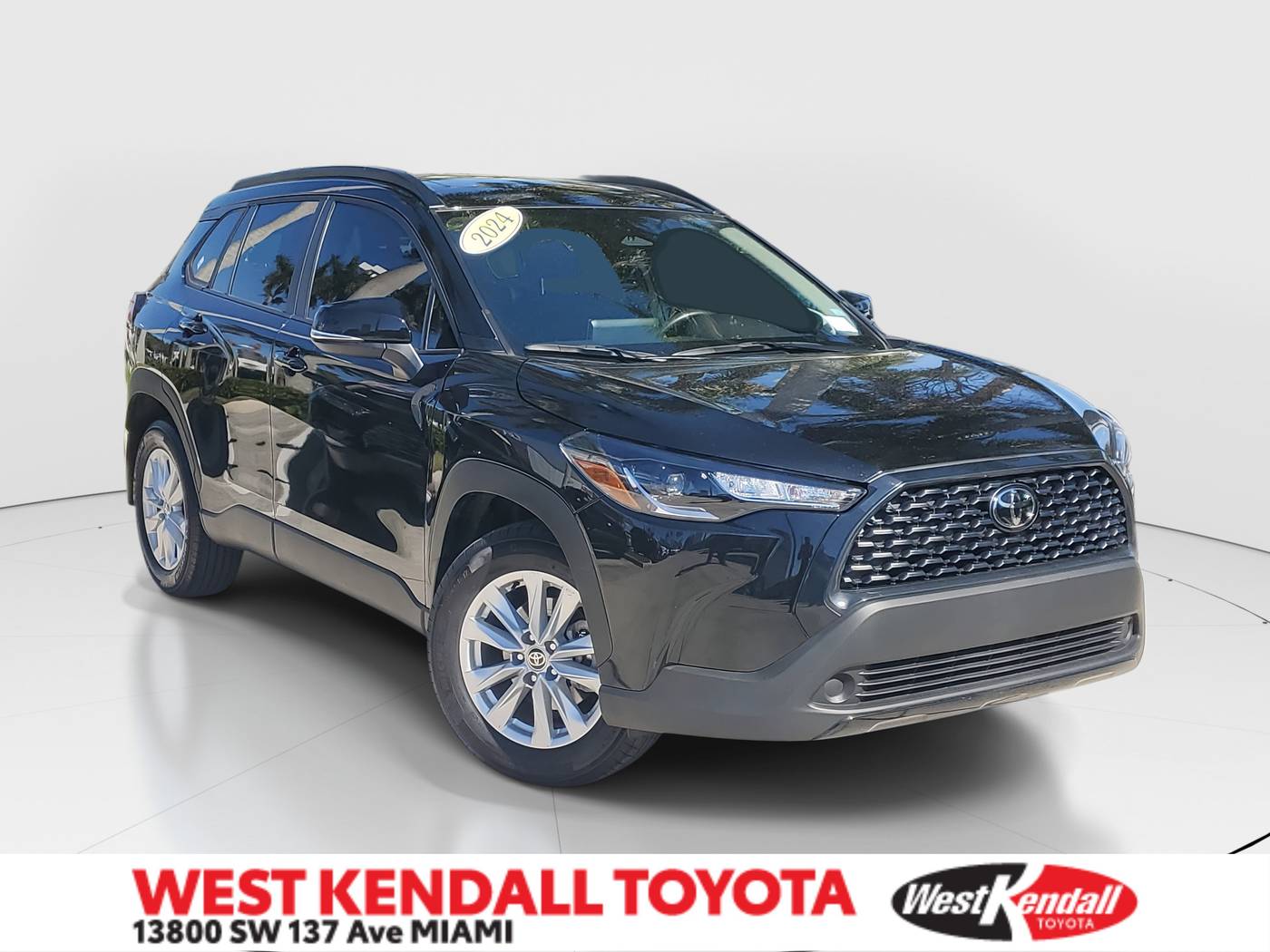 2024 Toyota Corolla Cross LE — SUV — 16,190 mi — Miami, FL