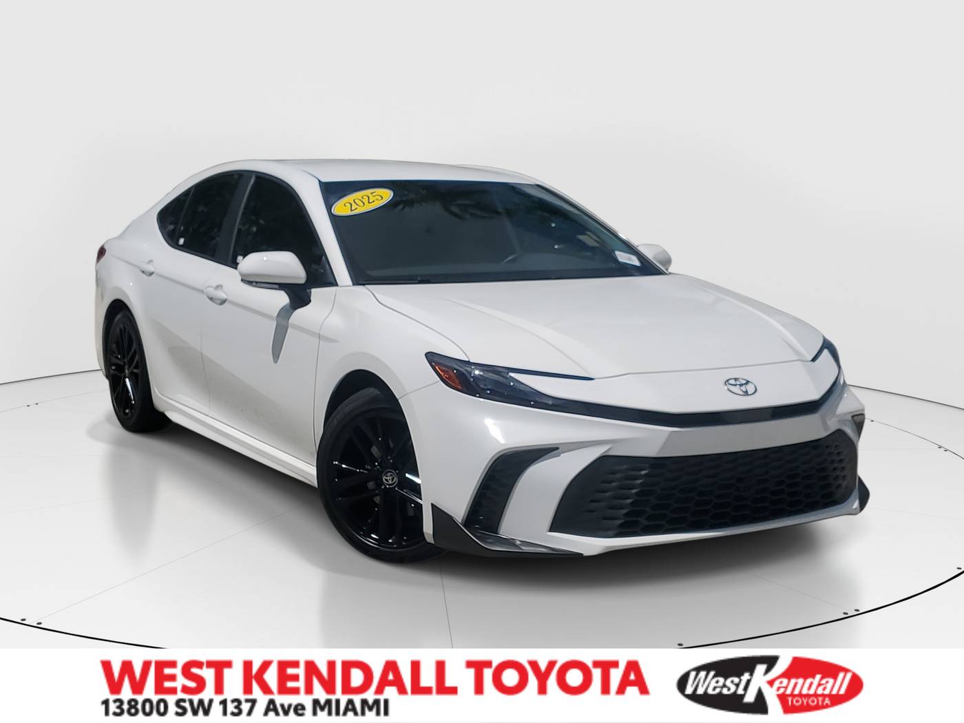 2025 Toyota Camry SE — Sedan — 23,860 mi — Miami, FL