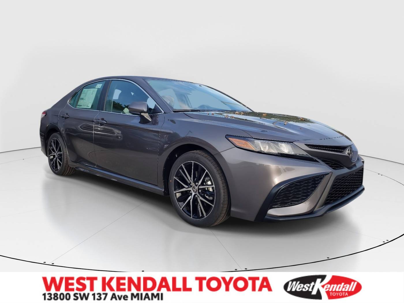 2022 Toyota Camry SE — Sedan — 30,176 mi — Miami, FL