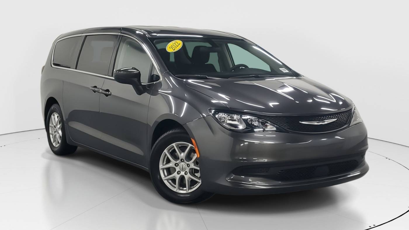 2022 Chrysler Voyager LX — Minivan — 47,856 mi — Miami, FL