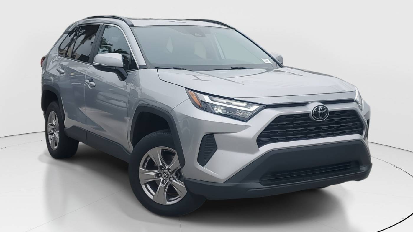 2023 Toyota RAV4 XLE — SUV — 24,405 mi — Miami, FL