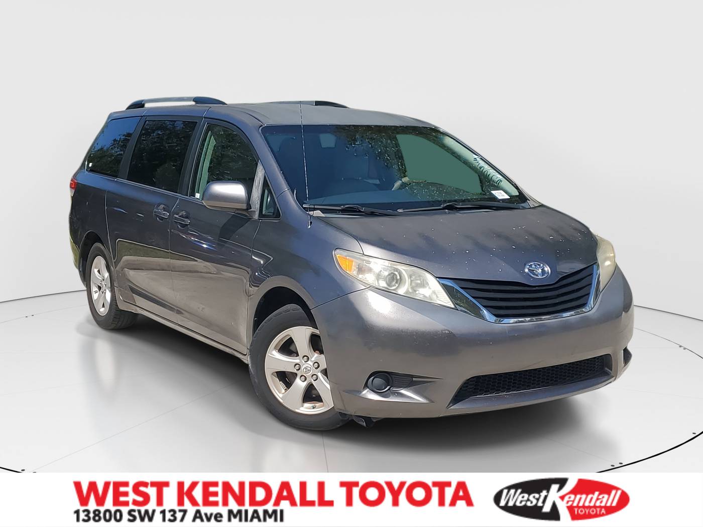 2011 Toyota Sienna LE — Minivan — 124,002 mi — Miami, FL