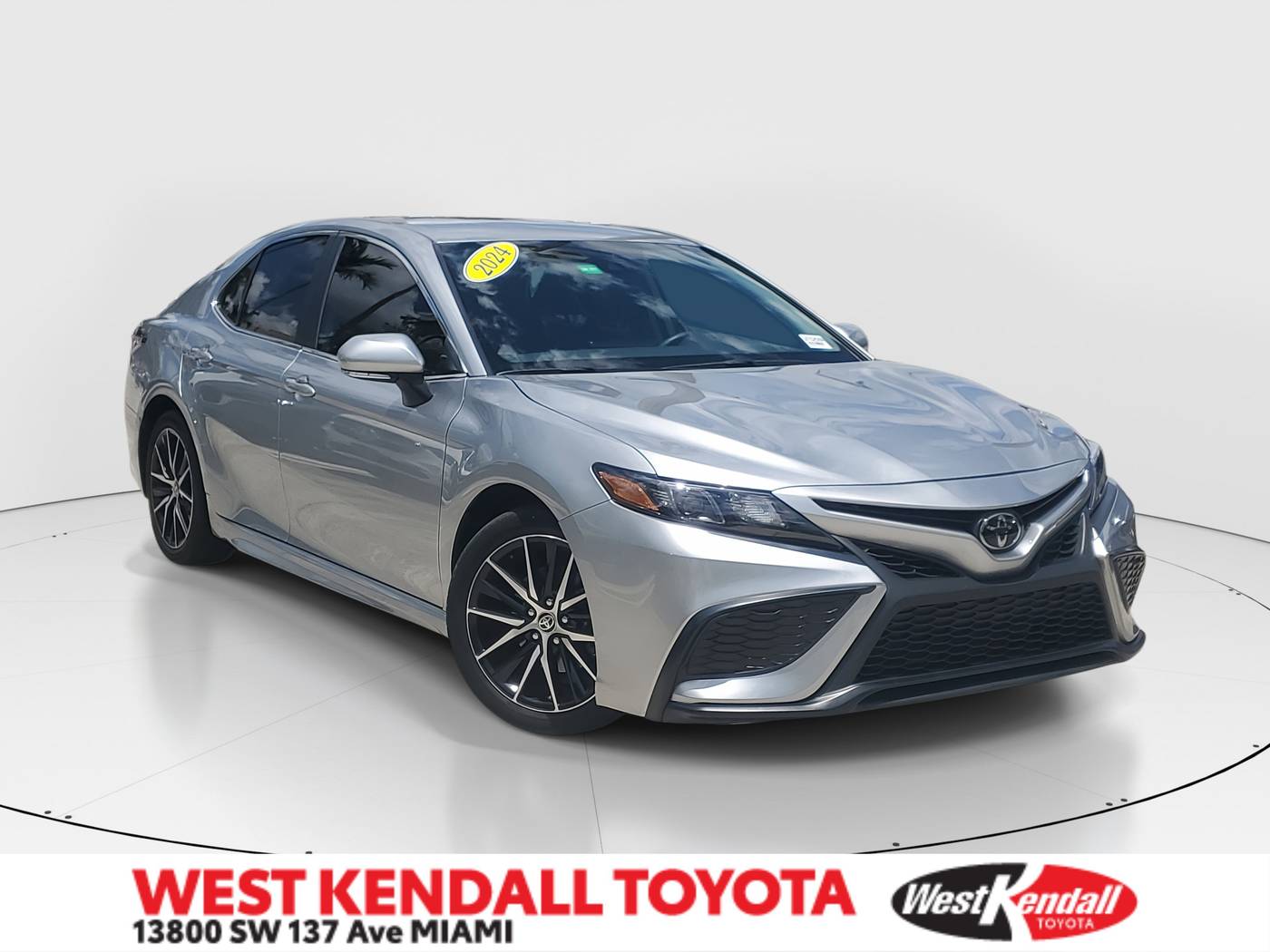 2024 Toyota Camry SE — Sedan — 24,959 mi — Miami, FL