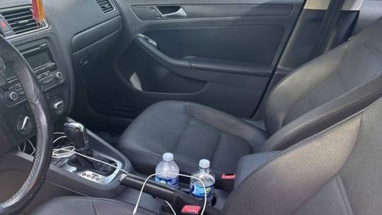 2012 Volkswagen Jetta SE — Sedan — 147,399 mi — Miami, FL