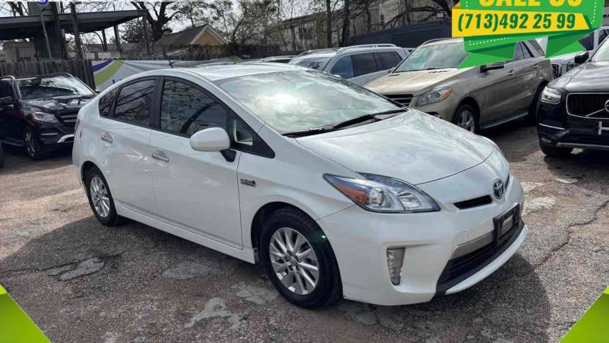 2015 Toyota Prius Advanced — Hatchback — 137,600 mi — Houston, TX
