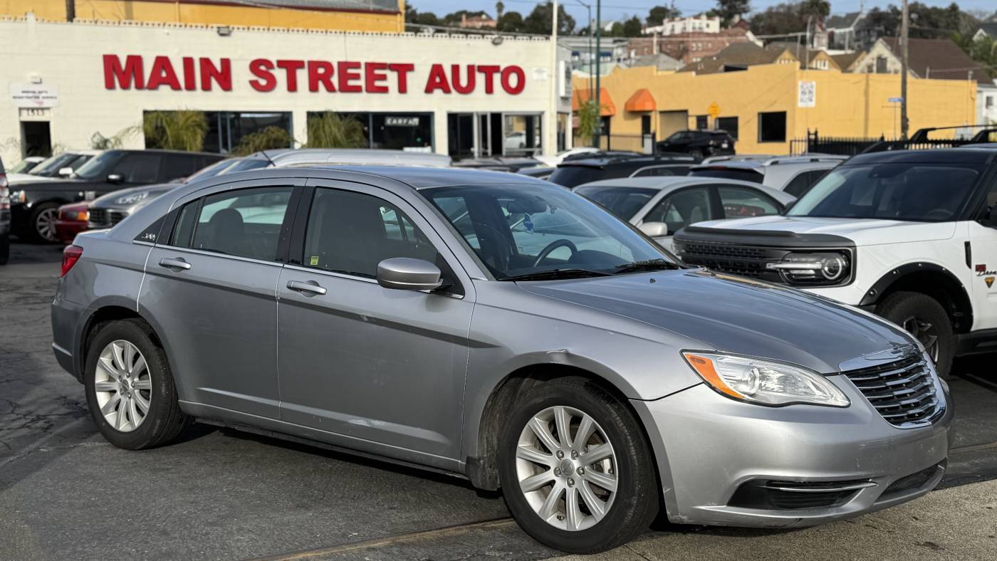 2014 Chrysler 200 Touring — Sedan — 122,409 mi — Vallejo, CA