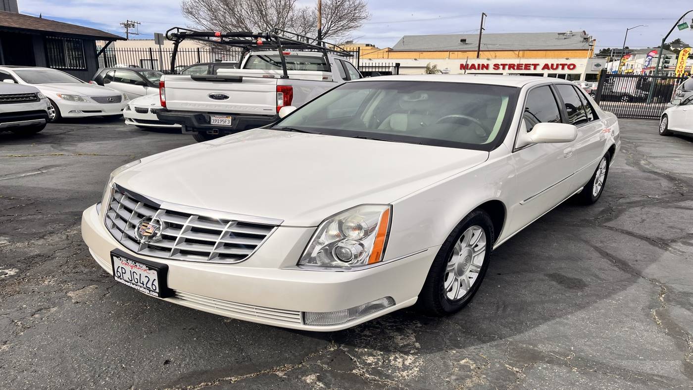 2011 Cadillac DTS Standard — Sedan — 63,533 mi — Vallejo, CA