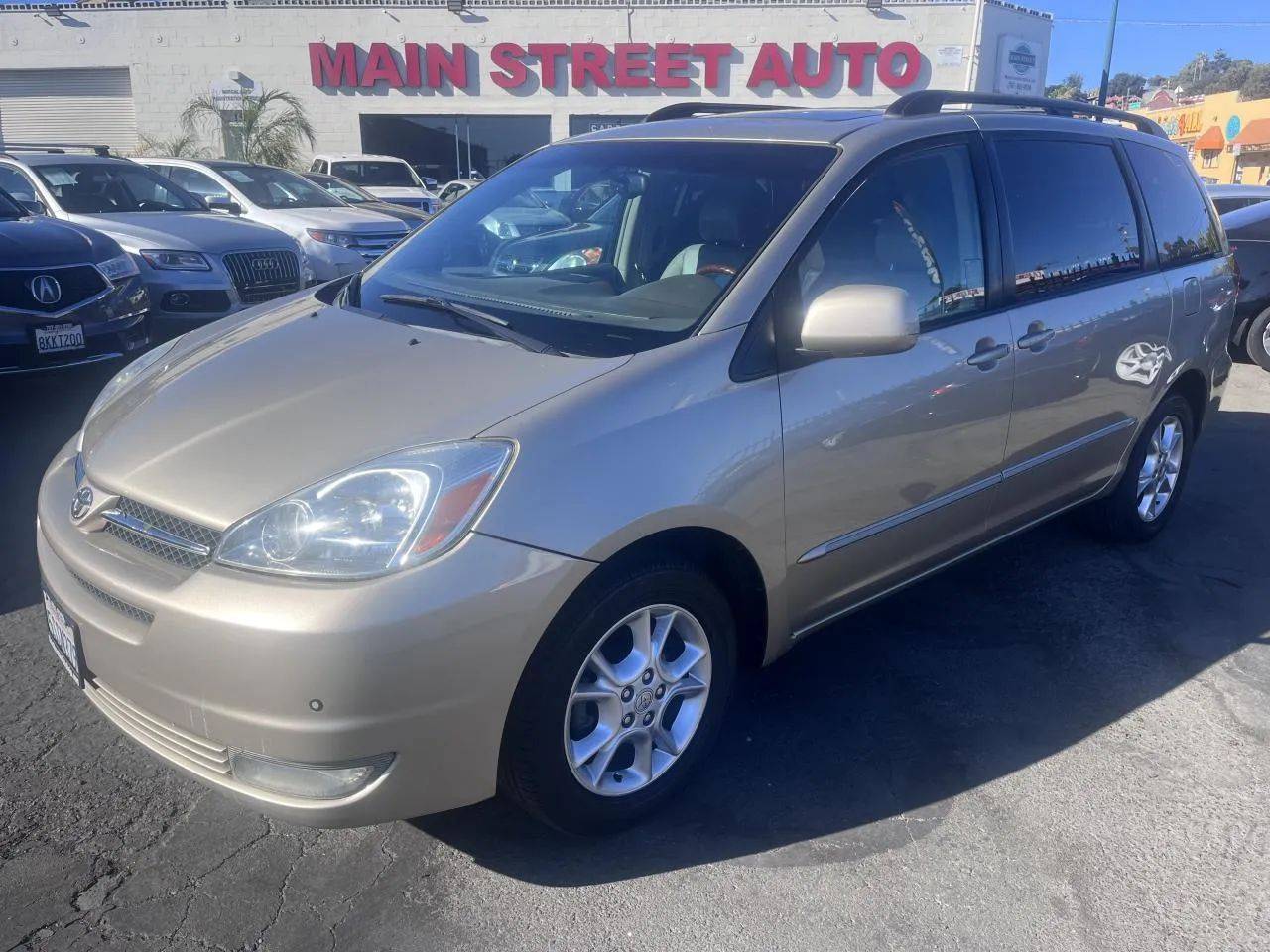 2005 Toyota Sienna XLE — Minivan — 181,192 mi — Vallejo, CA