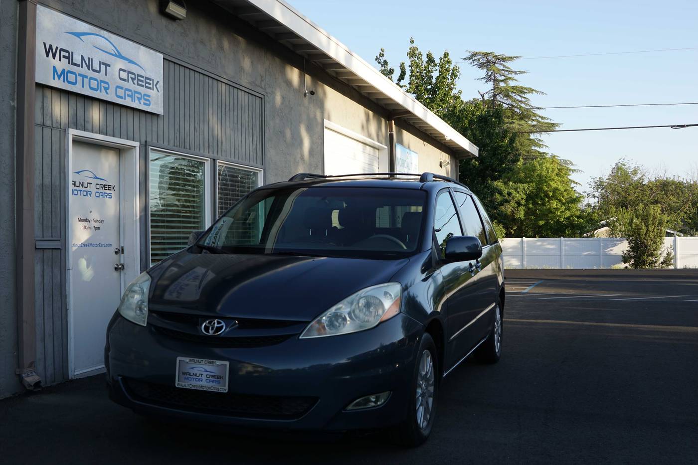 2007 Toyota Sienna XLE — Minivan — 84,241 mi — Walnut Creek, CA