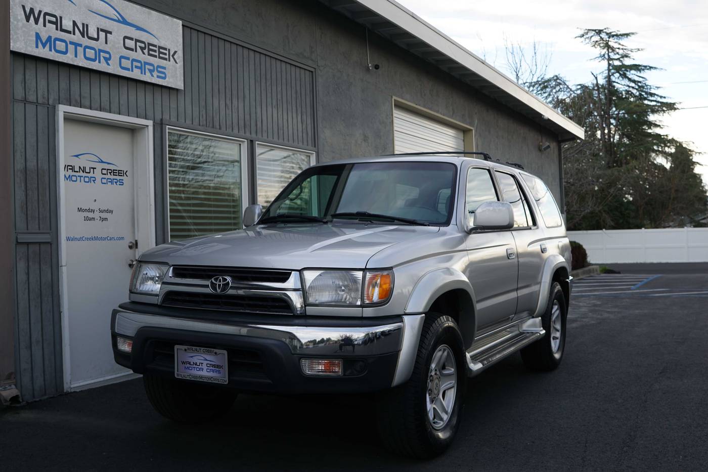 2001 Toyota 4Runner SR5 — SUV — 213,919 mi — Walnut Creek, CA