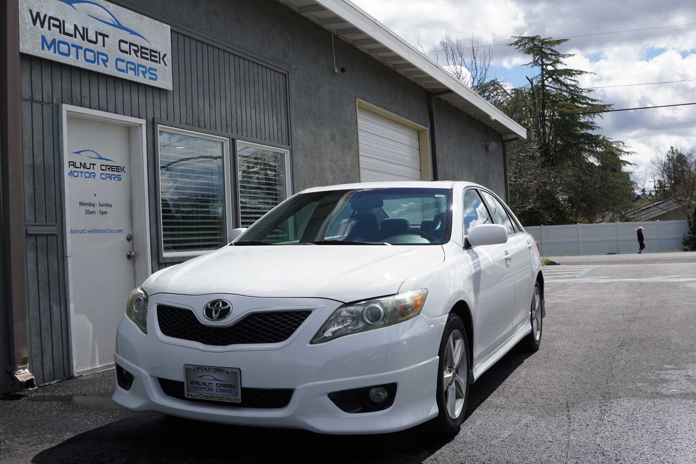 2010 Toyota Camry SE — Sedan — 128,183 mi — Walnut Creek, CA
