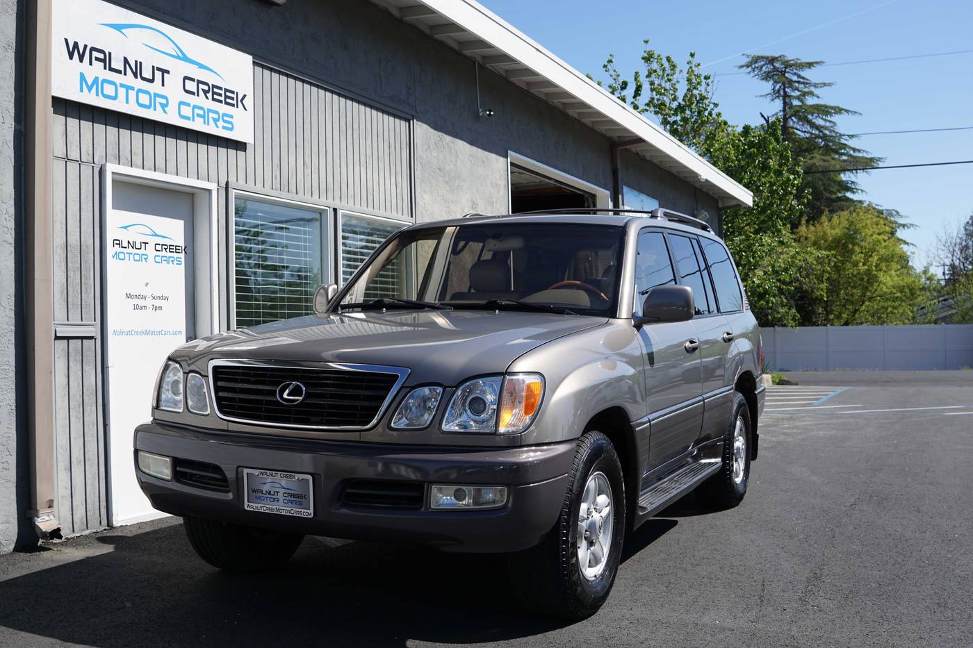 2000 Lexus LX LX 470 — SUV — 221,350 mi — Walnut Creek, CA