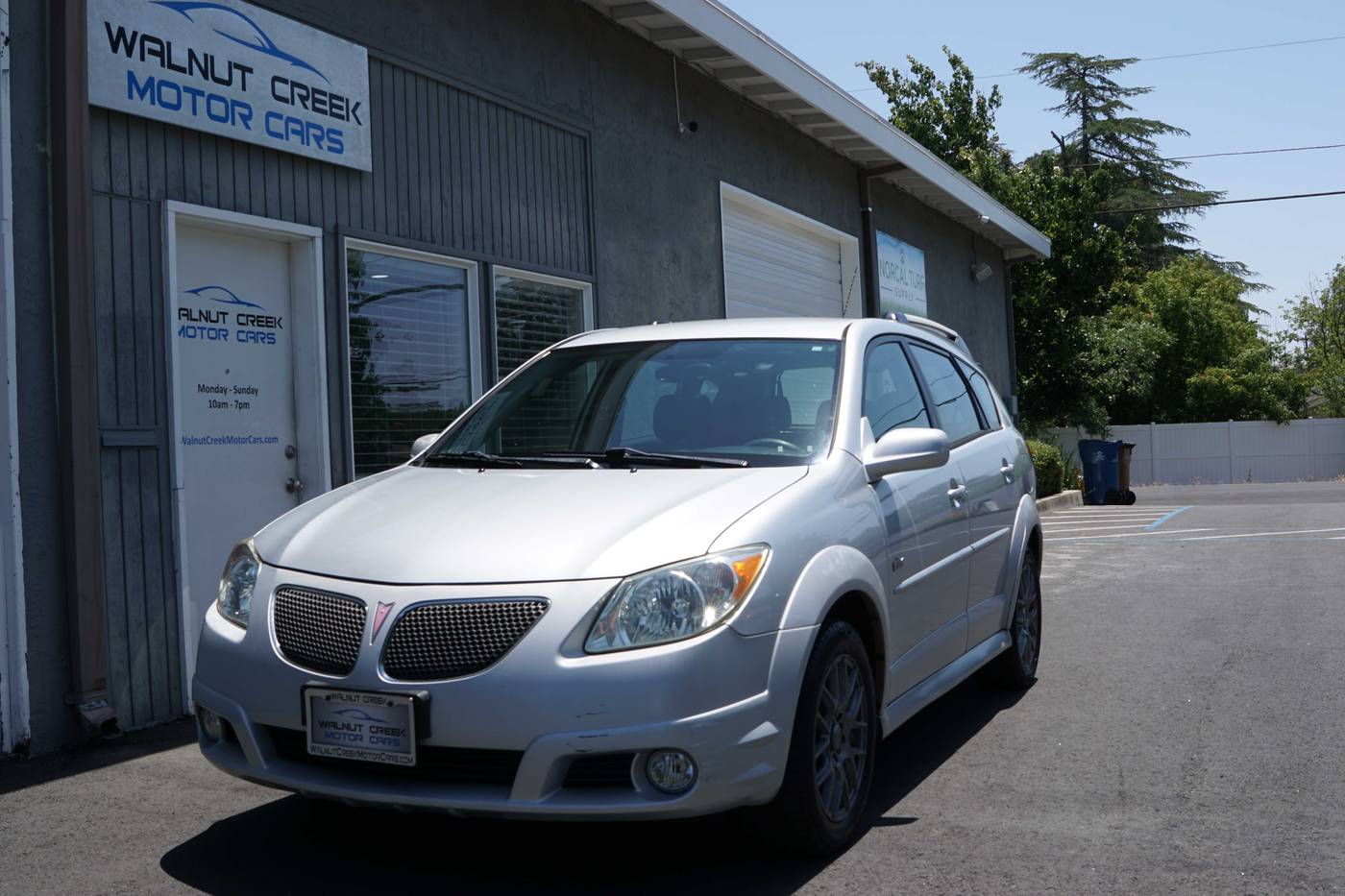 2006 Pontiac Vibe Base — Sedan — 87,894 mi — Walnut Creek, CA