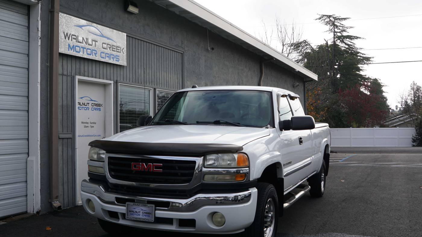 2005 GMC Sierra 2500HD SLE — Pickup Truck — 132,272 mi — Walnut Creek, CA