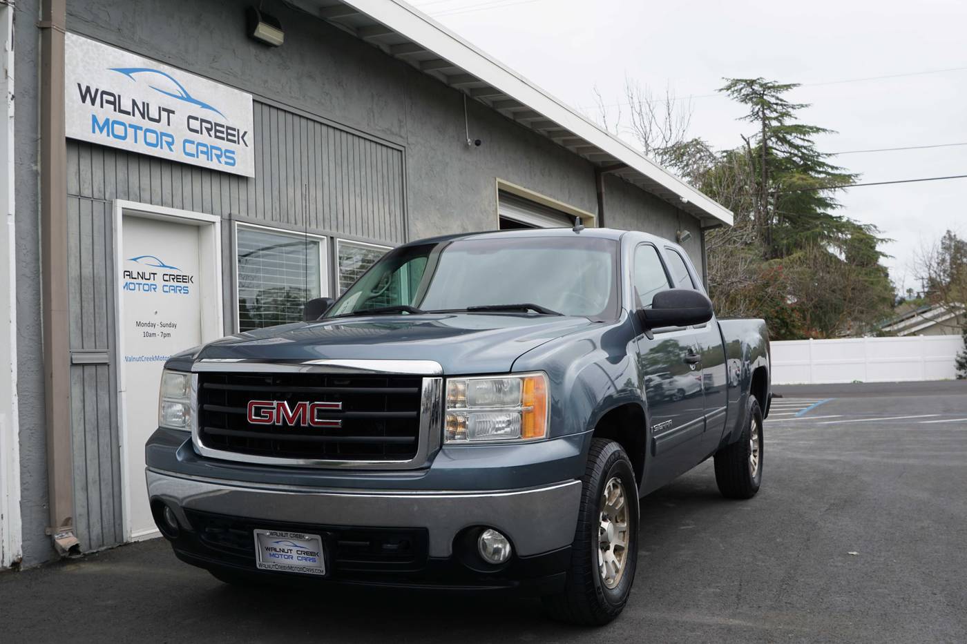 2008 GMC Sierra 1500 SLE1 — Pickup Truck — 140,594 mi — Walnut Creek, CA