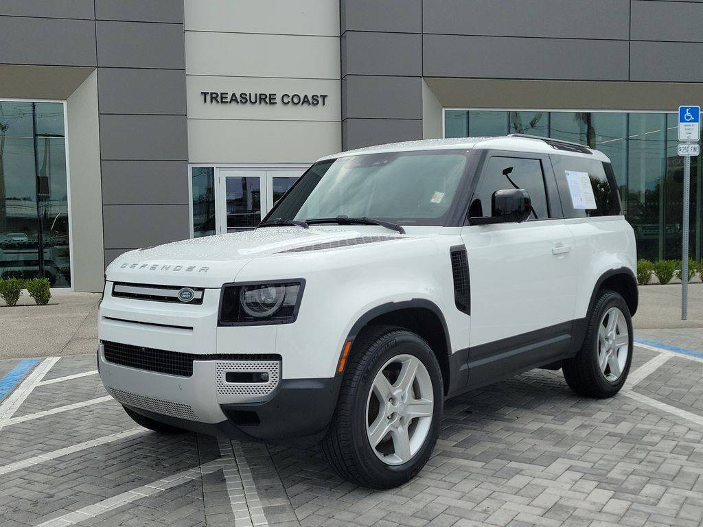 2023 Land Rover Defender SE