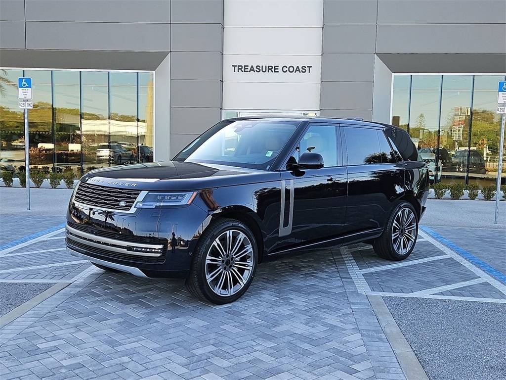 2026 Land Rover Range Rover P400 SE LWB