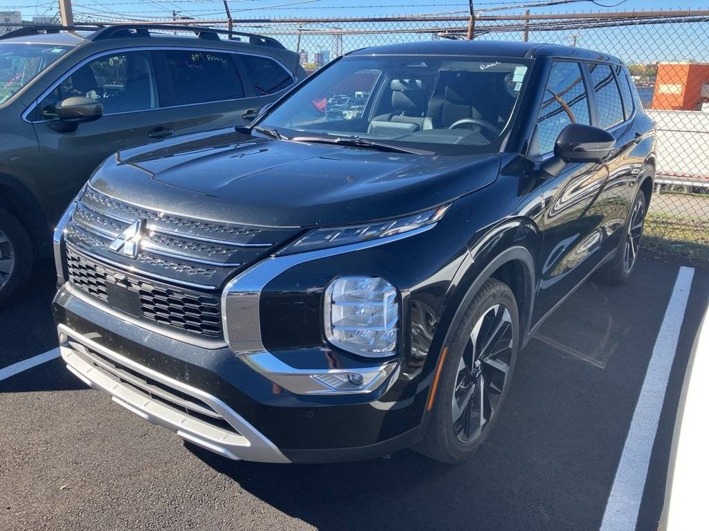 2024 Mitsubishi Outlander SE — SUV — 23,166 mi — Boston, MA
