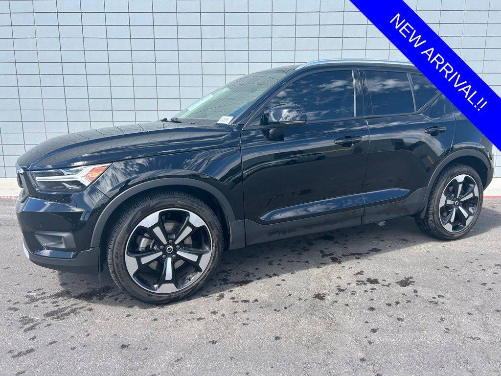 2021 Volvo XC40 Momentum — SUV — 28,895 mi — Las Vegas, NV