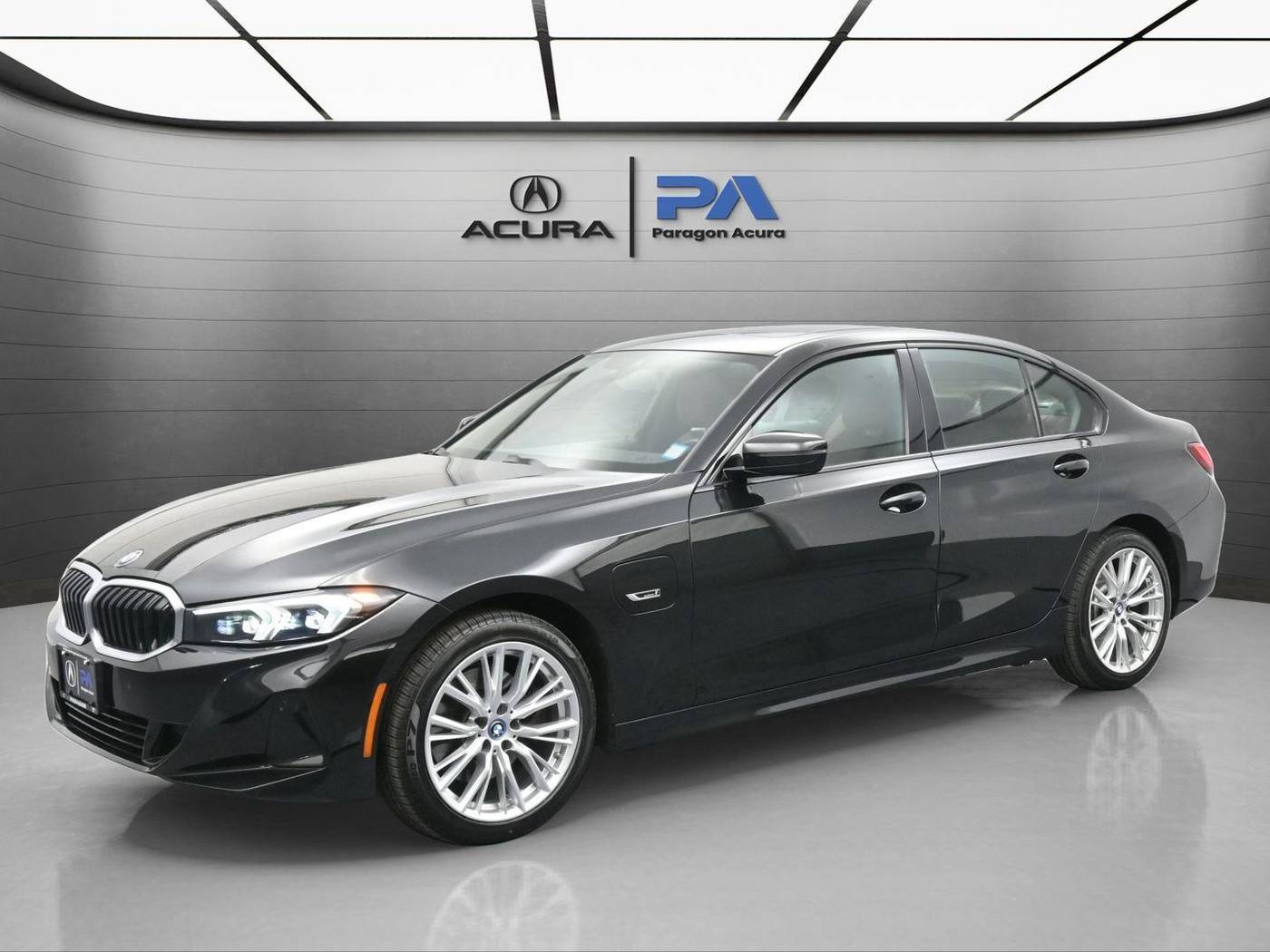 2023 BMW 3 Series 330e — Sedan — 29,126 mi — Woodside, NY