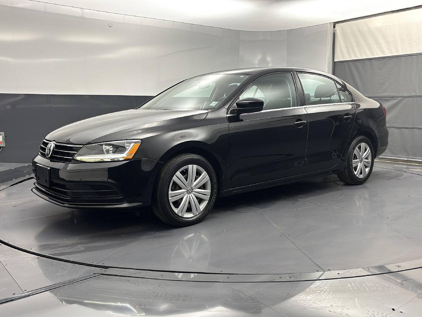 2017 Volkswagen Jetta 1.4T S — Sedan — 44,612 mi — Woodside, NY