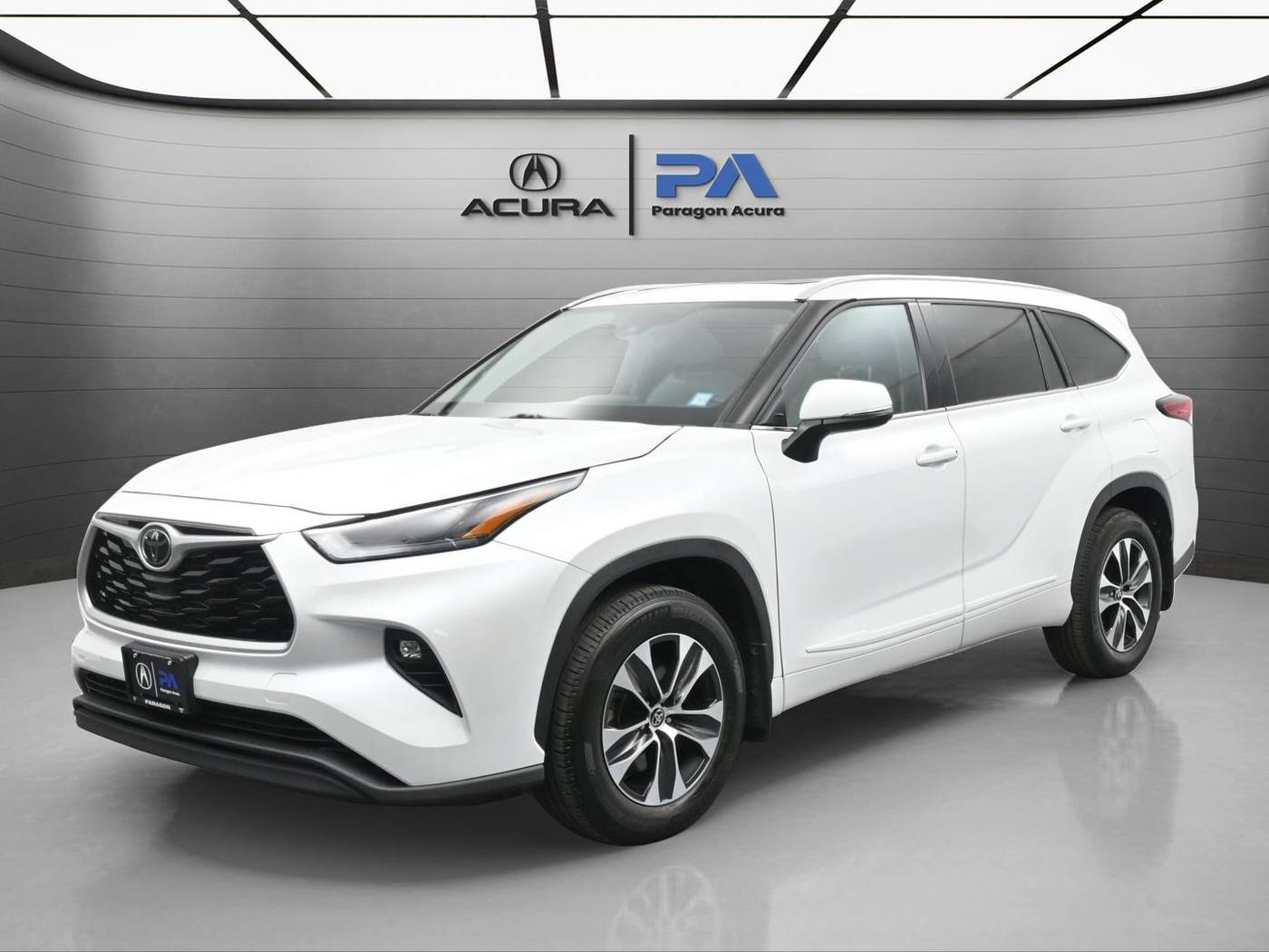 2022 Toyota Highlander XLE — SUV — 15,704 mi — Woodside, NY