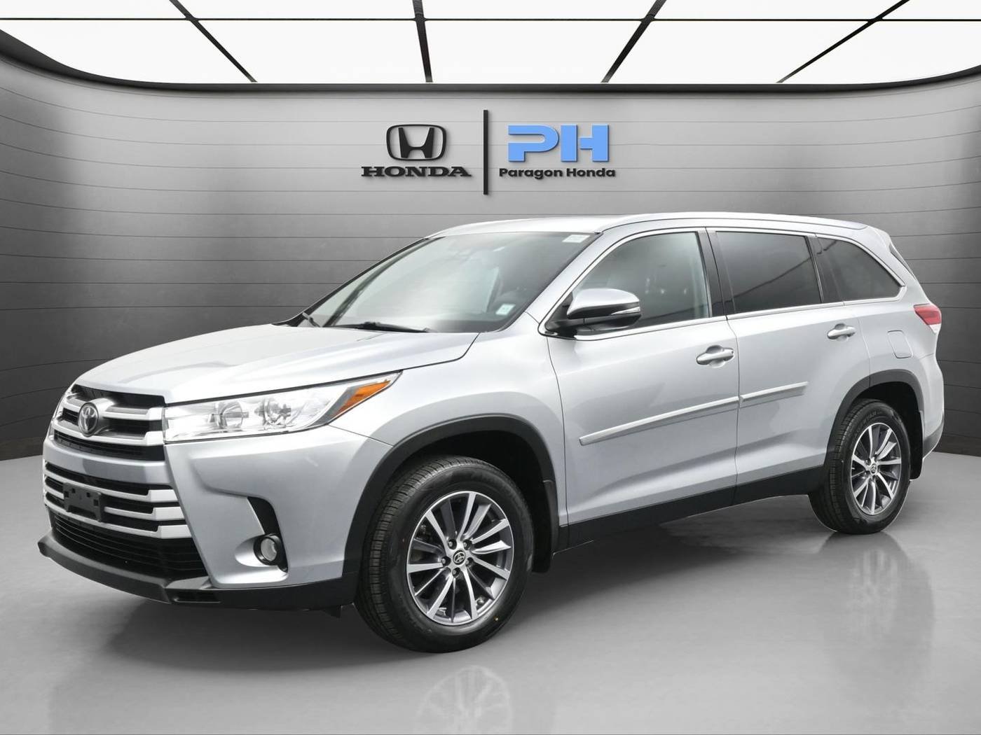 2019 Toyota Highlander XLE — SUV — 63,643 mi — Woodside, NY