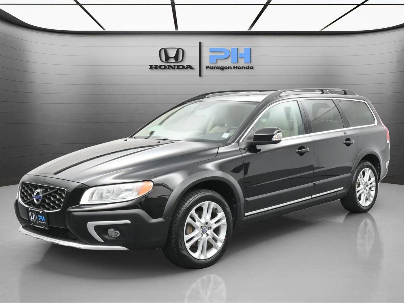 2016 Volvo XC70 T5 Premier — Wagon — 20,265 mi — Woodside, NY