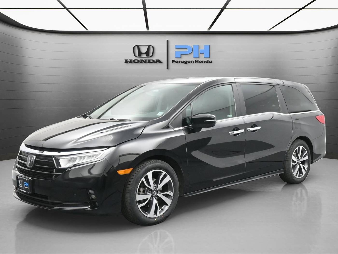 2023 Honda Odyssey Touring — Minivan — 62,782 mi — Woodside, NY