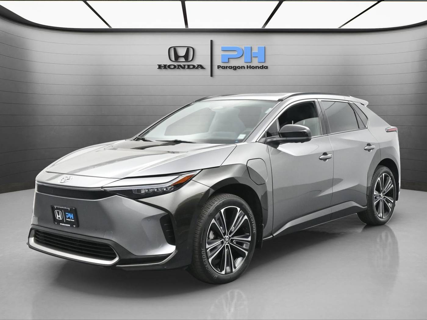 2023 Toyota bZ4X Limited — SUV — 46,180 mi — Woodside, NY