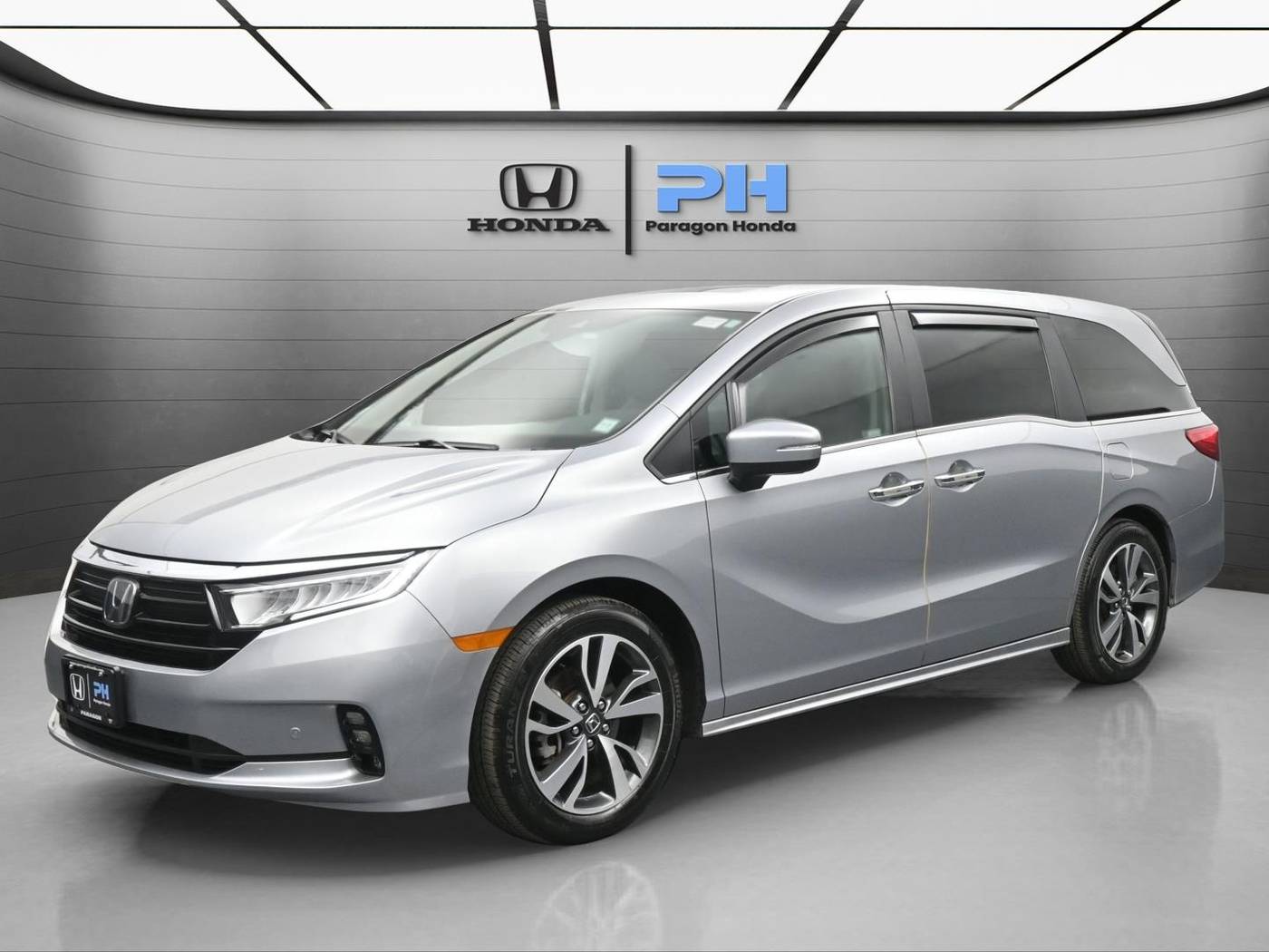 2022 Honda Odyssey Touring — Minivan — 19,756 mi — Woodside, NY