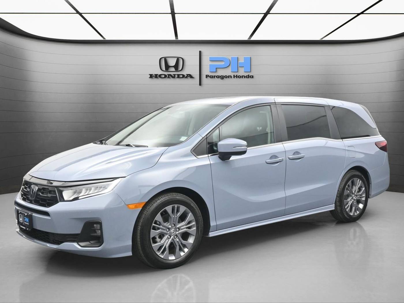 2025 Honda Odyssey Touring — Minivan — 1,595 mi — Woodside, NY