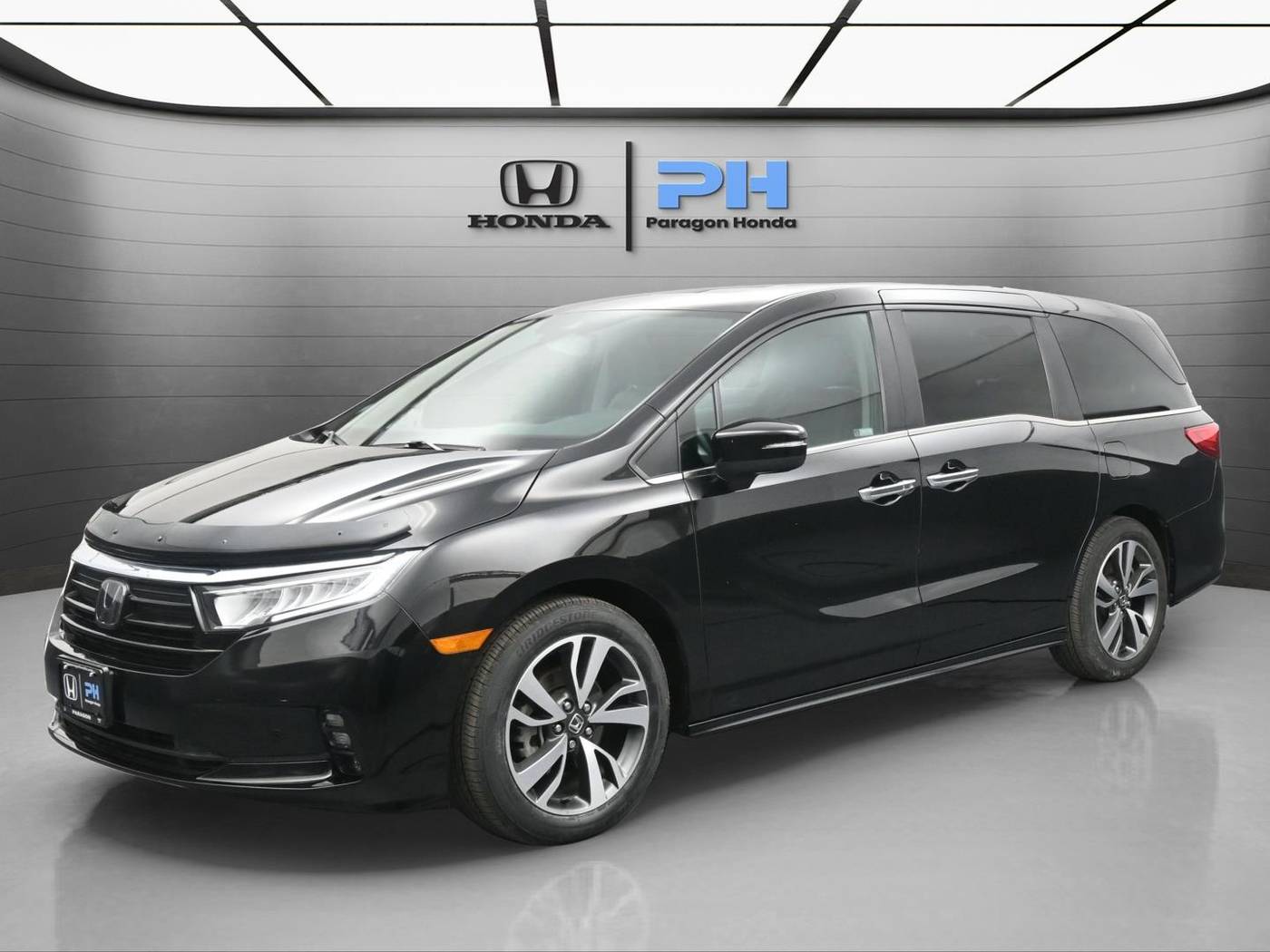 2023 Honda Odyssey Touring — Minivan — 31,978 mi — Woodside, NY