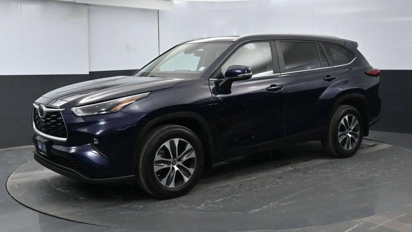 2023 Toyota Highlander XLE — SUV — 17,251 mi — Woodside, NY
