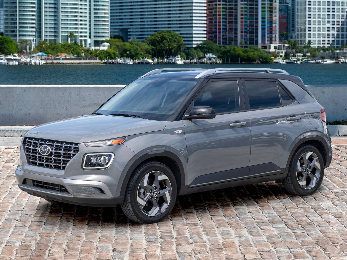 2022 Hyundai Venue Limited — SUV — 21,720 mi — Miami, FL