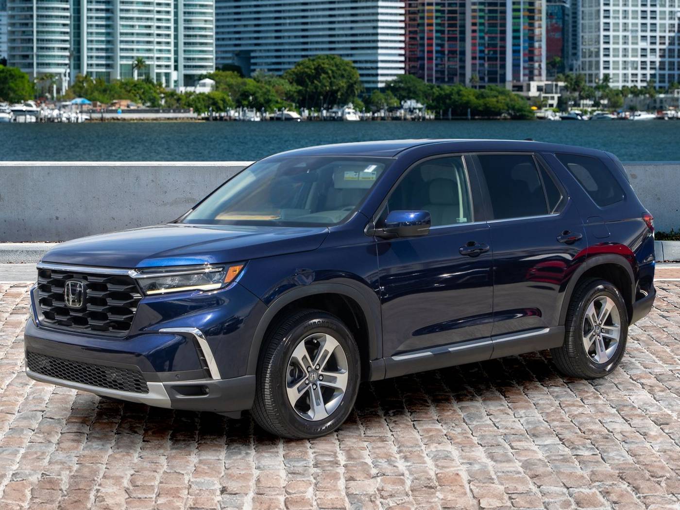 2023 Honda Pilot EX-L 8 Passenger — SUV — 20,336 mi — Miami, FL