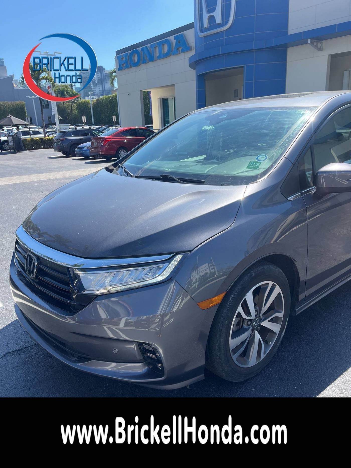 2022 Honda Odyssey Touring — Minivan — 27,373 mi — Miami, FL