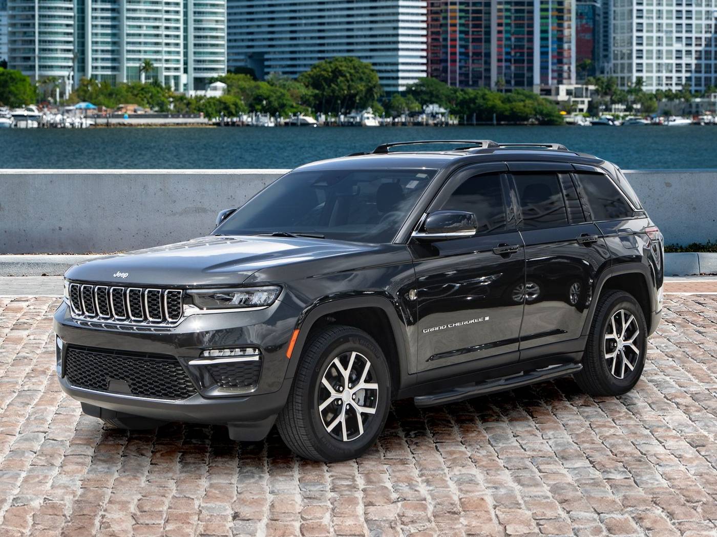 2023 Jeep Grand Cherokee Limited — SUV — 12,992 mi — Miami, FL