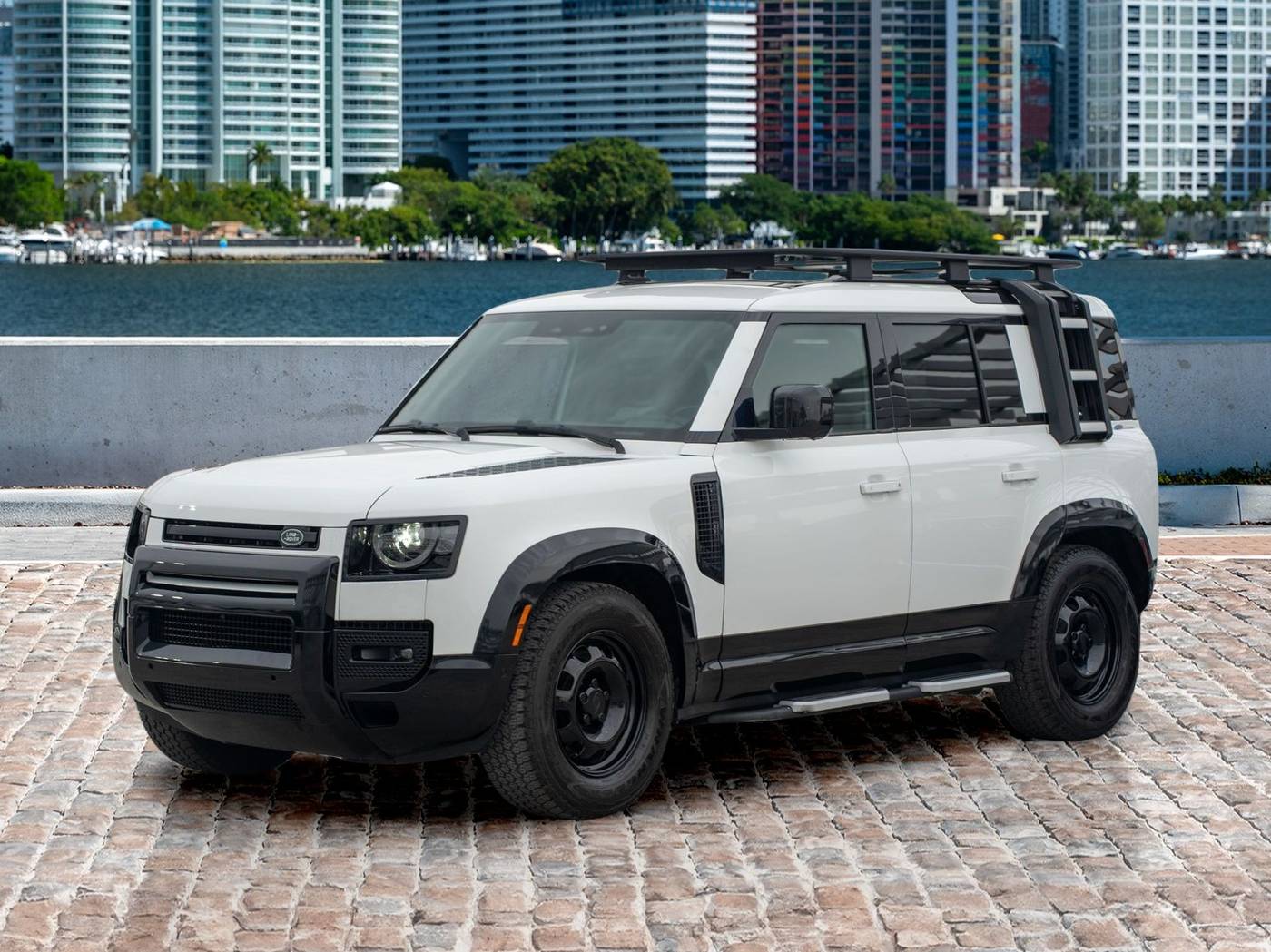 2023 Land Rover Defender S — SUV — 16,572 mi — Miami, FL