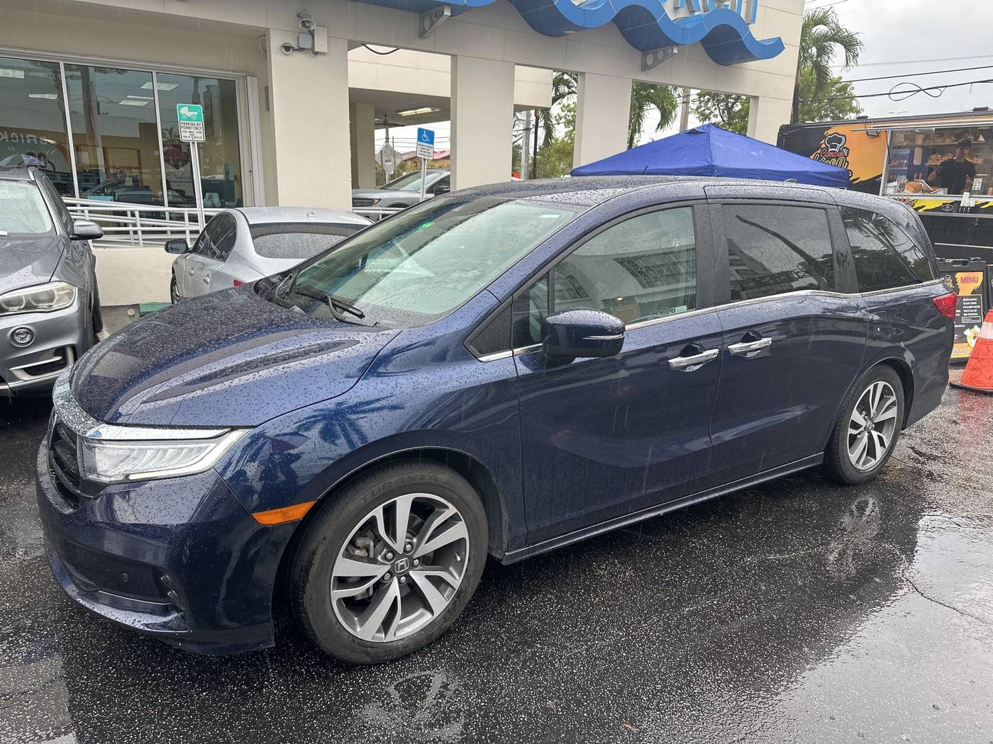 2023 Honda Odyssey Touring — Minivan — 41,329 mi — Miami, FL