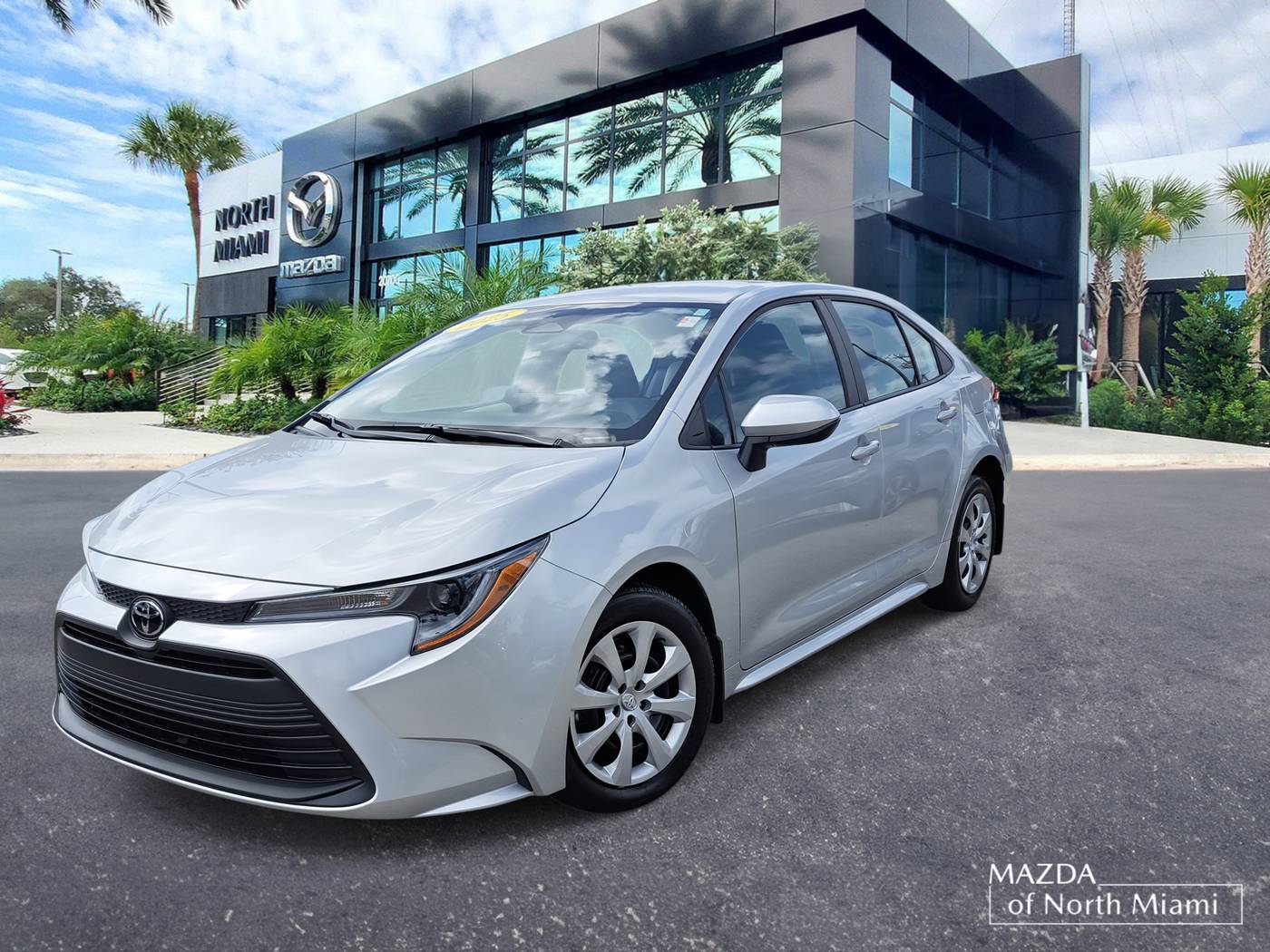 2025 Toyota Corolla LE — Sedan — 2,571 mi — Miami, FL