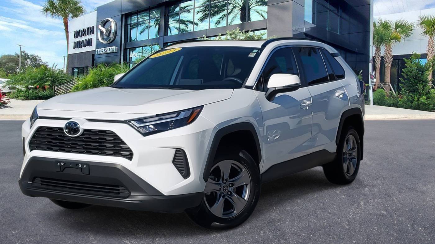 2023 Toyota RAV4 XLE — SUV — 28,499 mi — Miami, FL