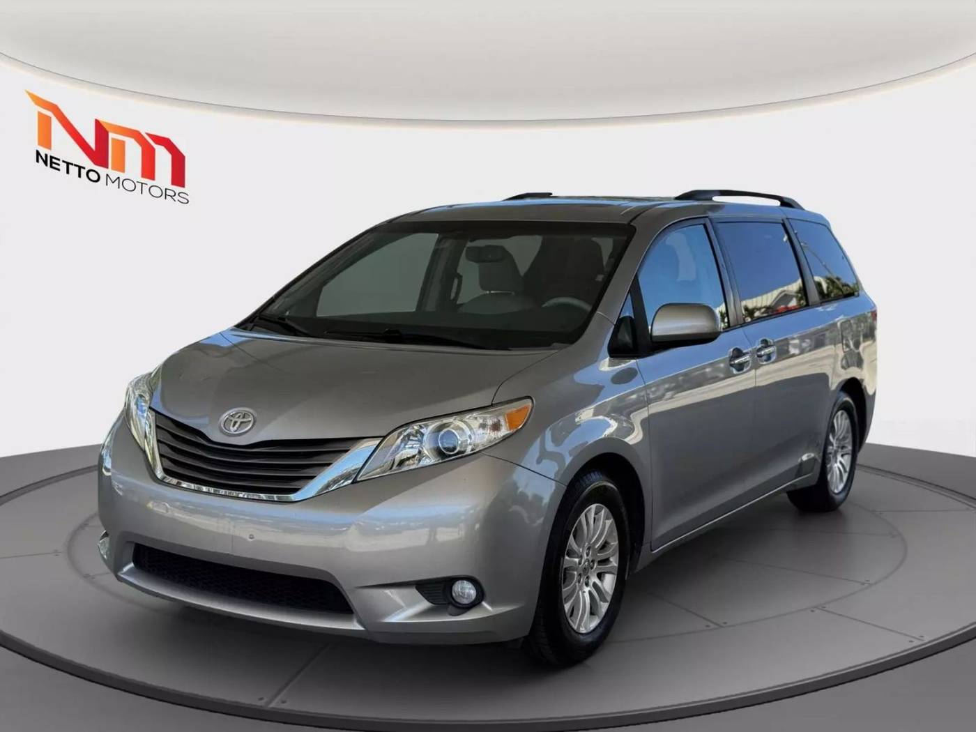 2013 Toyota Sienna XLE — Minivan — 128,858 mi — West Palm Beach, FL