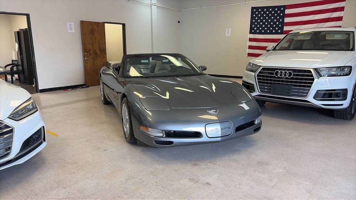 2003 Chevrolet Corvette Base