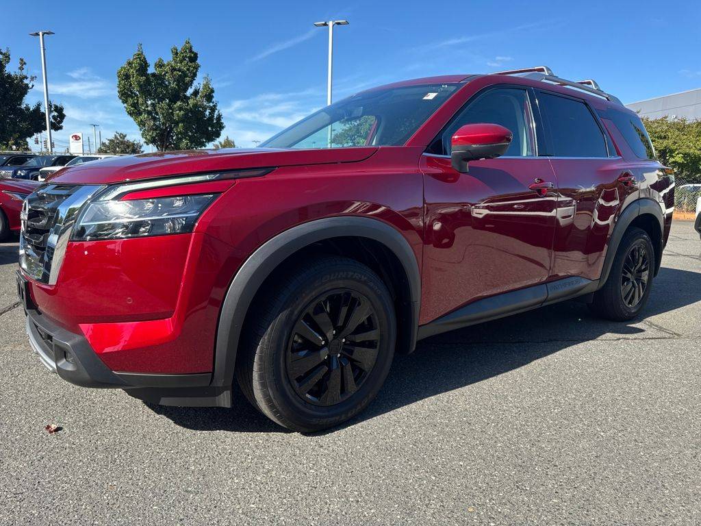 2023 Nissan Pathfinder SL — SUV — 37,617 mi — Charlotte, NC