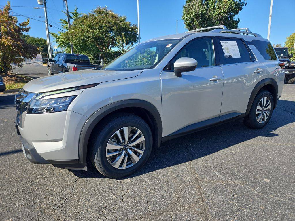 2023 Nissan Pathfinder SL — SUV — 20,097 mi — Charlotte, NC