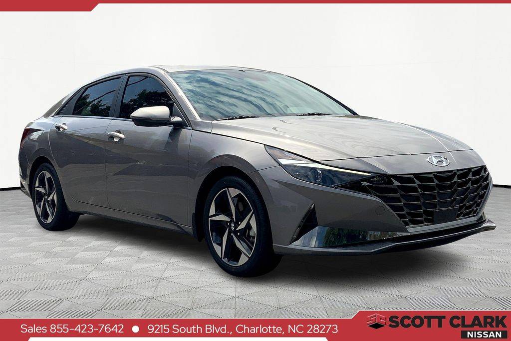 2022 Hyundai Elantra SEL — Sedan — 31,946 mi — Charlotte, NC